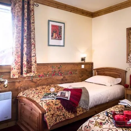 Hébergement de vacances Sleeps 8 Wifi *