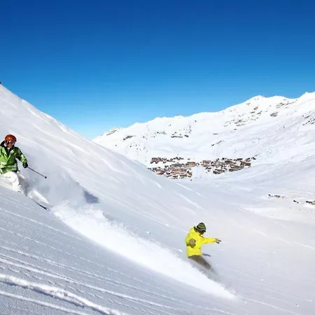 Hébergement de vacances Sleeps 8 Wifi Val Thorens