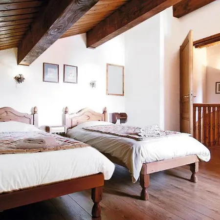 Sleeps 8 Wifi Hébergement de vacances *